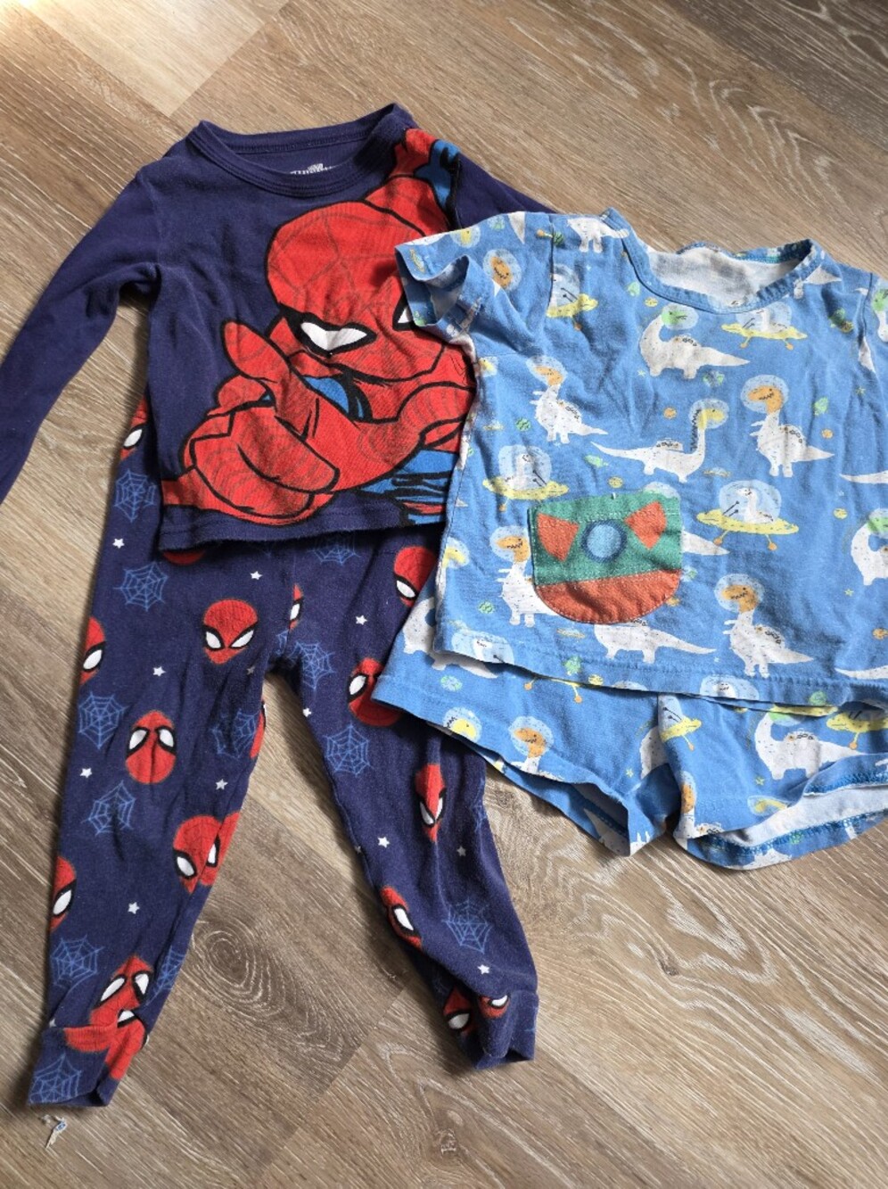 Marvel Kids Spider-Man Navy & Light Blue Dino Pajama Set